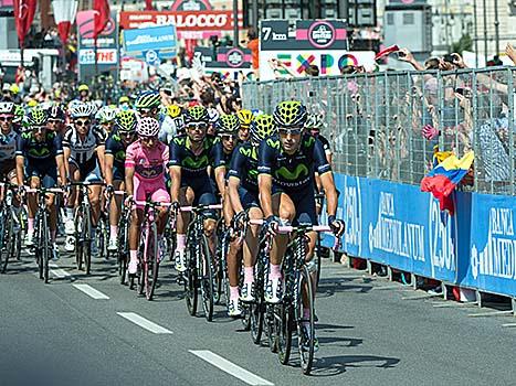 Team Moviestar an der Spitze des Feldes, Giro d Italia, Schlussetappe Triest