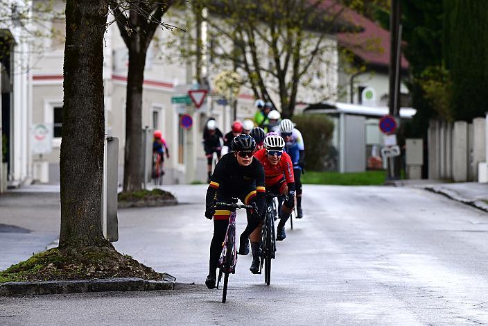 Damen SLANIKOVA Nela (CZE, Dukla Praha), Siegerin Corinna Lechner (GER, Wheel Divas Cycling), 63. Saison Eroeffnung Leonding Damen Elite, Road Cyling League Austria