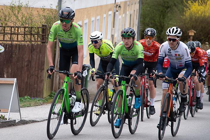 Daniel Eichinger (AUT, Hrinkow Advarics), Raphael Hammerschmid (AUT, Hrinkow Advarics), Daniel Reiter (AUT, Union Raiffeisen Radteam Tirol) Herren Elite, U23, Radliga, 62. Radsaison-Eröffnungsrennen Leonding, Oberösterreich 