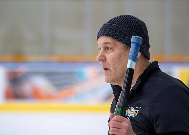 Head Coach Raimo Summanen (Steinbach Black Wings Linz) Steinbach Black Wings Linz 