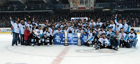 Die Linzer Liwest Black Wings Linz sind Meister 2011/2012