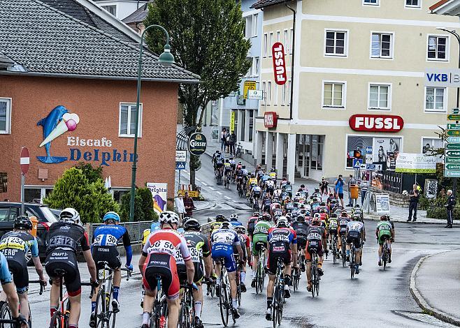 Das Feld in  Rohrbach, 2. Etappe Rohrbach - Rohrbach, OberÃ¶sterreich Junioren Rundfahrt