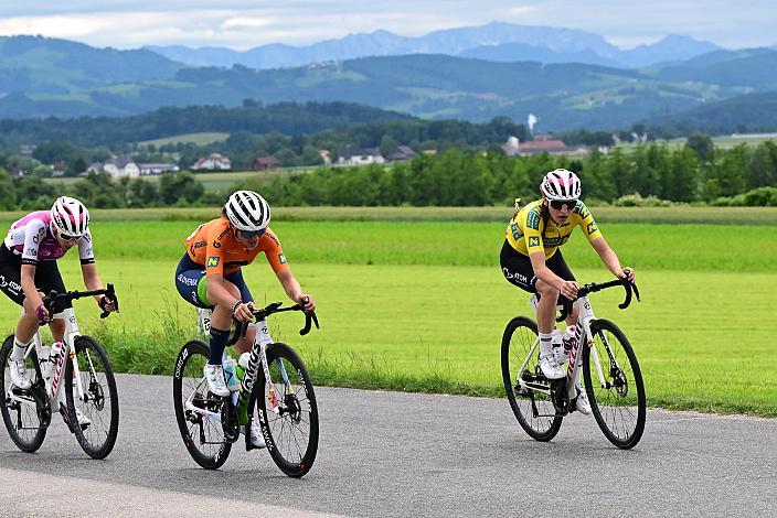Im Gelben Trikot der Gesamtführenden Monika Brzezna (POL, MAT Atom Deweloper Wroclaw), 07.06.2025 07.06.2025 Rad 2 Etappe Sportland NOE Kids Tour
