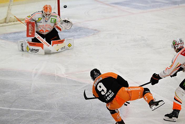 Tormann Nicolas Wieser (Moser Medical Graz 99ers), Emil Romig (Steinbach Black Wings Linz), 7. Runde ICE, Steinbach Black Wings Linz vs Moser Medical Graz 99ers, Linz AG Eisarena 