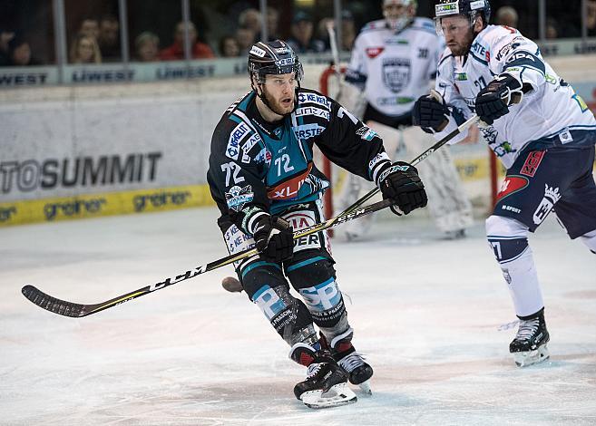Kevin Moderer (EHC Liwest Black Wings Linz), Brett Palin (Fehervar AV 19)EHC Liwest Black Wings Linz vs Fehervar AV 19