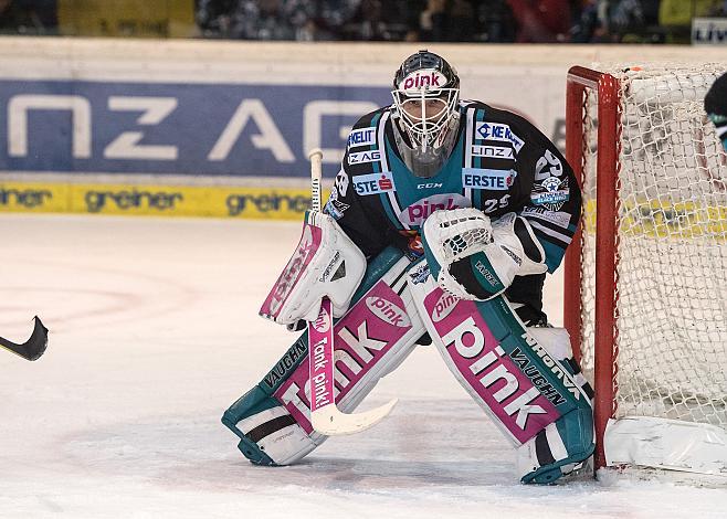 Tormann Michael Ouzas (EHC Liwest Black Wings Linz)  EHC Liwest Black Wings Linz vs EC Red Bull  Salzburg 2. Semifinale