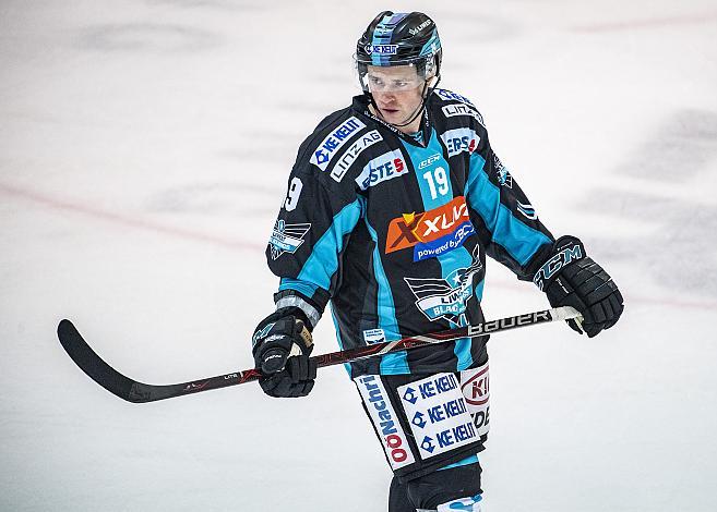 Michael Davies (EHC Liwest Black Wings Linz)  EHC Liwest Black Wings Linz vs EKHL Medvescak Zagreb