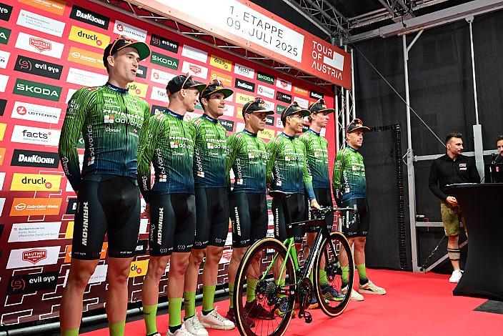 Team Hrinkow Advarics Teampräsentation Stadtplatz Steyr, Tour of Austria, Steyr Austria