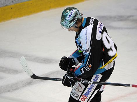 Martin Grabher Meier, jubelt EHC Liwest Black Wings Linz vs. HDD Tilia Olimpija Ljubljana, 5. Semifinale