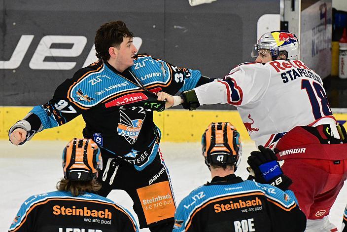 Luka Maver (Steinbach Black Wings Linz), Paul Stapelfeldt (EC Red Bull Salzburg) im Faustkampf,  Win2Day ICE Hockey League,  Steinbach Black Wings Linz vs EC Red Bull Salzburg,  Linz AG Eisarena 