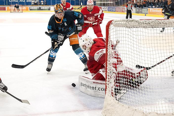 Stefan Gaffal (Steinbach Black Wings Linz), Tormann Maximilian Meier (EC Bad Nauheim), Testspiel Steinbach Black Wings Linz vs EC Bad Nauheim, Linz AG Eisarena, pre season 