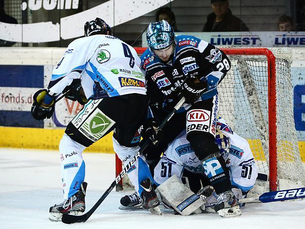 #28 Mike Ouellette, Linz und #51 Adam Munra, Szekesfehervar, EHC Liwest Black Wings Linz vs SAPA Fehervar AV19