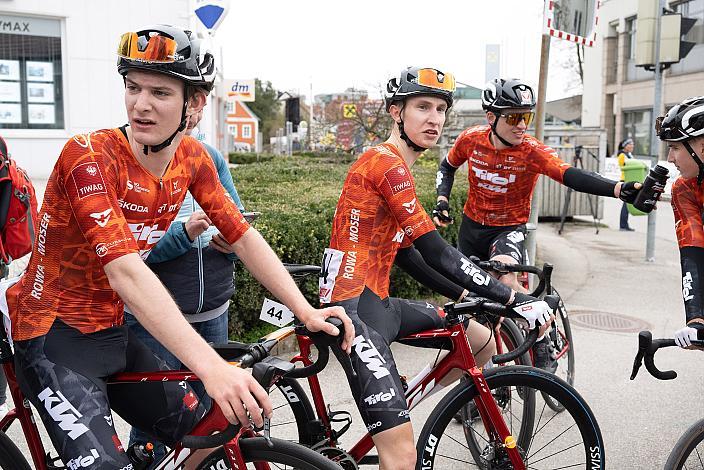 v.l. Moritz Hörandtner (AUT, Tirol KTM Cycling Team), Alexander Hajek (AUT, Tirol KTM Cycling Team), Moritz Hörandtner (AUT, Tirol KTM Cycling Team), Herren Elite, U23, Radliga, 62. Radsaison-Eröffnungsrennen Leonding, Oberösterreich 