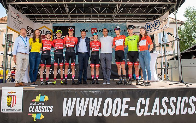 Wirtschafts- und Sport-Landesrat Markus Achleitner (Oberösterreich), mit dem Junioren Nationalteam 46. Int. Keine Sorgen,  Junioren Rundfahrt UCI Kat. MJ 2.1, 3. Etappe Bad Wimsbach/Neydharting - Strass im Attergau