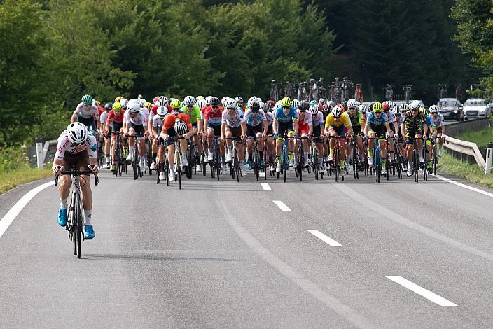 Attacke aus dem Feld 46. Int. Keine Sorgen,  Junioren Rundfahrt UCI Kat. MJ 2.1, 2. Etappe Rohrbach - Rohrbach