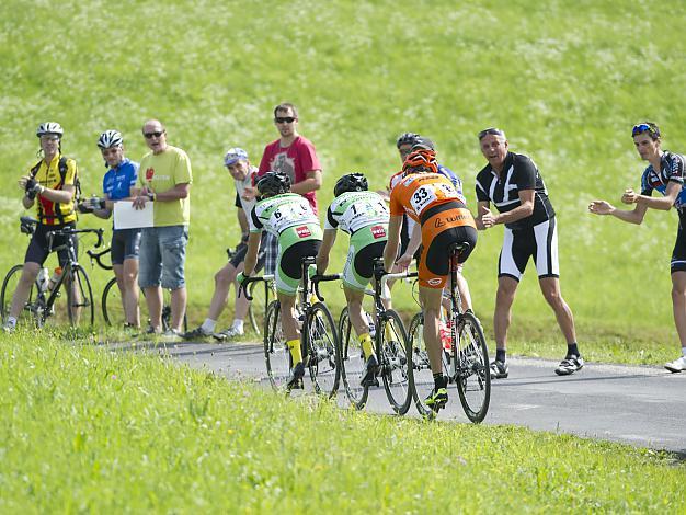 Riccardo Zoidl und Markus Eibegger, Team Gourmetfein und Jakub Kratochvila, Team KTM Arboe Gebrueder Weis im Anstieg zur Bergwertung, 2. Etappe, Linz - Aigen/Schlaegl