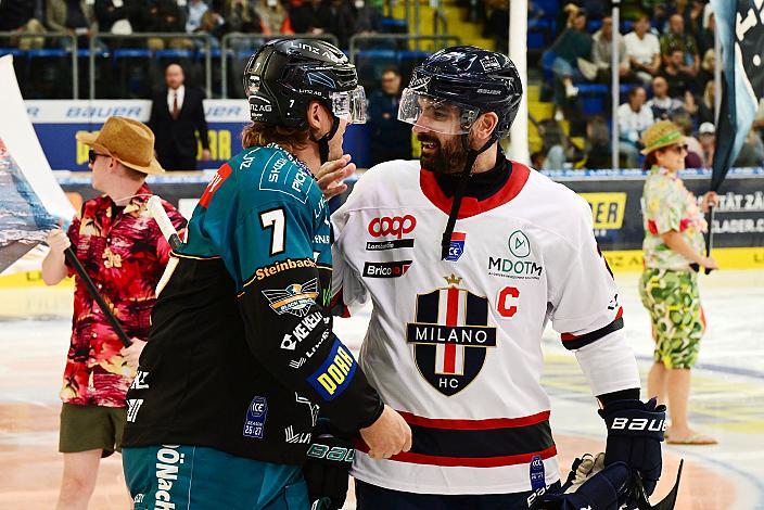 Brian Lebler (Steinbach Black Wings Linz), Scott Valentine (Milano HC) 2. Runde ICE, Steinbach Black Wings Linz vs Milano Hockey Club, Linz AG Eisarena 