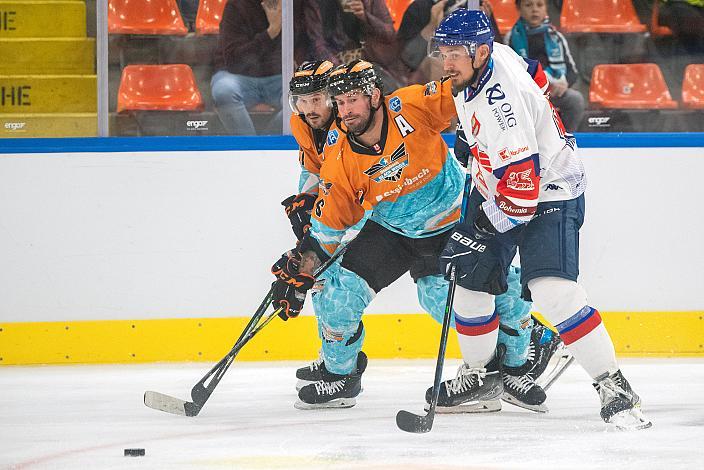 Andreas Kristler (Steinbach Black Wings Linz), Rafael Rotter (Steinbach Black Wings Linz), Roman Vrablik (Motor Ceske Budejovice) Steinbach Black Wings Linz  vs HC Motor Cesky Budejovice Test
