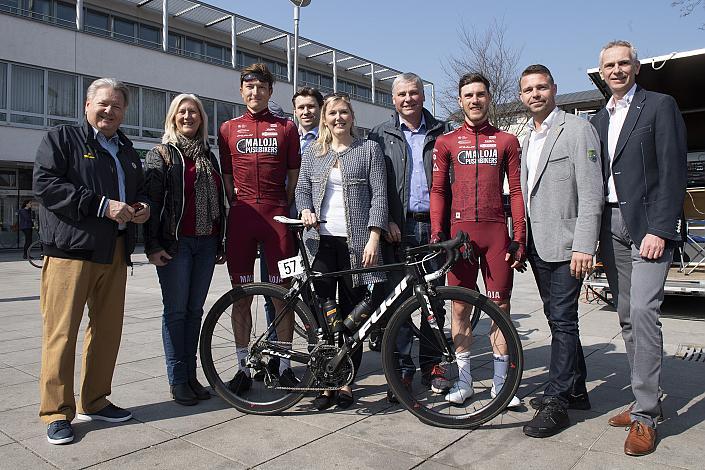 Dir. Harald Mayer, (Ã–RV PrÃ¤sident), Maloja Pushbiker, VizebÃ¼rgermeisterin Dr. Sabine Naderer-Jelinek, Leonding,  59. Rad SaisonerÃ¶ffnungsrennen Leonding, Rad Bundesliga 2019