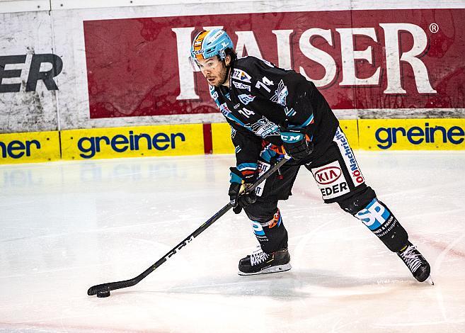 Im Bild: Josh Roach (EHC Liwest Black Wings Linz) Eishockey,  EHC Liwest Black Wings Linz vs Dornbirn Bulldogs