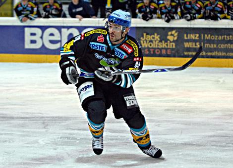 #44 Cam Severson, Stuermer, Liwest Black Wings Linz.