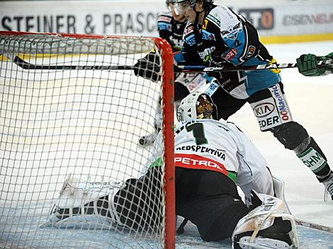 Danny Irmen, Linz EHC Liwest Black Wings Linz vs. HDD Tilia Olimpija Ljubljana 