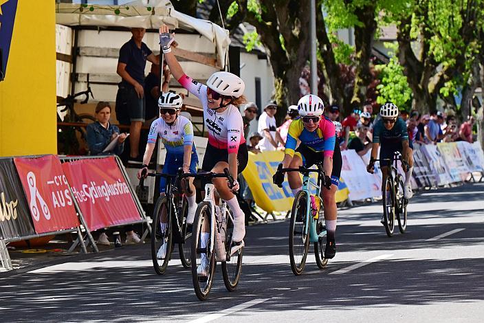 2. Platz Nadja Heigl (AUT, SU Bikestore CC), Siegerin Damen Belinda Holzer (AUT, Tirol Woman Cycling), 3. Platz Sophia Knaubert (AUT, Arbö Rapso Knittelfeld Elite, U23, Road Cycling League Austria