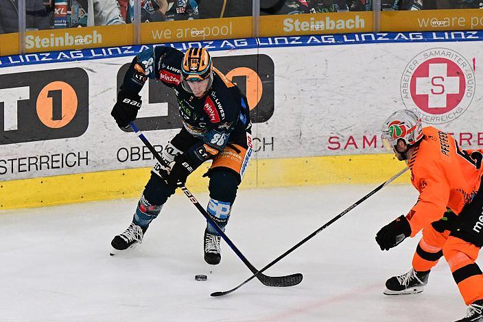 Jakob Mitsch (Steinbach Black Wings Linz), Jacob Pfeffer (Moser Medical Graz 99ers) Steinbach Black Wings Linz vs Moser Medical Graz 99ers , Linz AG Eisarena