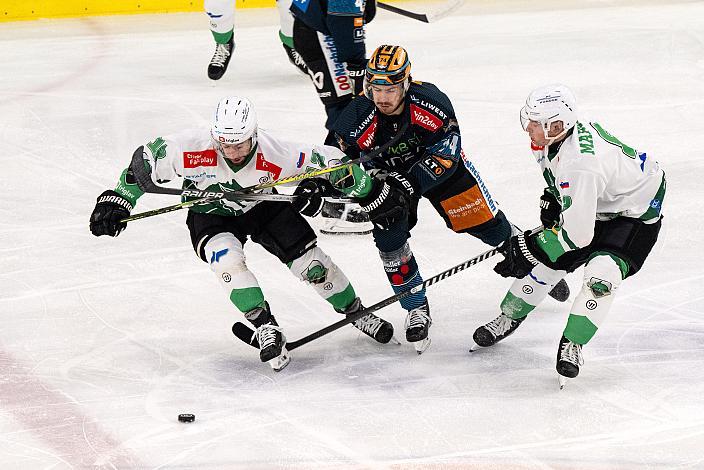 Nico Feldner (Steinbach Black Wings Linz), Nik Simsic (HK SZ Olimpija), Marcel Mahkovec (Olimpija Ljubljana), Steinbach Black Wings Linz vs HK SZ OLIMPIJA,, Linz AG Eisarena