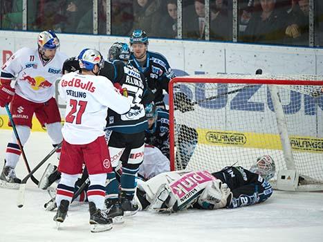 Michael Ouzas, Linz, Linz, EHC Liwest Black Wings Linz vs EC Red Bull Salzburg