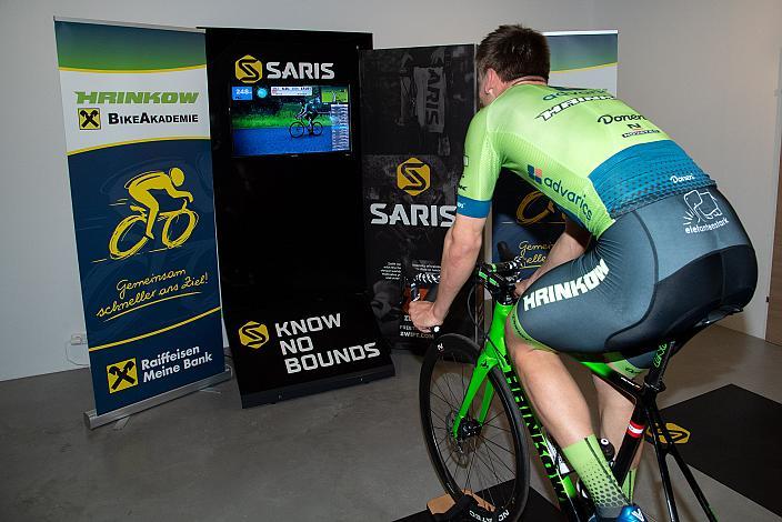 Stefan Kolb (AUT, Hrinkow Advarics Cycleang Team) trainiert auf dem Saris Smarttrainer, Herren Elite, UCI Continental, Raiffeisen Hrinkow Bike Akademie