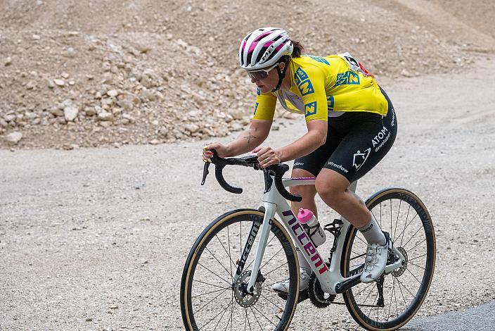 Nikola Bajgerova (CZE, MAT Atom Deweloper Wroclaw) im Gelben Trikot der Gesamtführenden 02.06.2024. 4. Etappe, Waidhofen an der Ybbs. - Hochkar,  Sportland NOE WOMENS  KIDS Tour