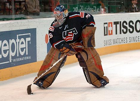 Der US Goalie Rick Dipietro. 
