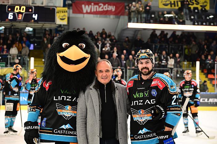 Spieler des Abends Shawn St.Amant (Steinbach Black Wings Linz)  Win2Day ICE Hockey League,  Steinbach Black Wings Linz vs  EC VSV,  Linz AG Eisarena 