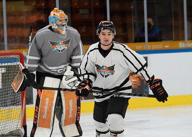 Tormann Thomas Höneckl (Steinbach Black Wings Linz), Colin Smith (Steinbach Black Wings 1992)  Steinbach Black Wings Linz 