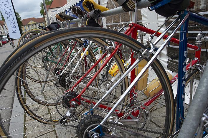 FahrrÃ¤der am Start Eferding