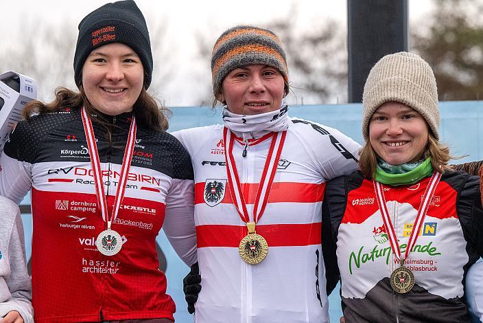 Podest Damen 2. Platz Nora Fischer (AUT, UNION RV Dornbirn 1886), 1. Platz Nadja Heigl (AUT, KTM Alchemist bp Brenta Breaks), 3. Platz Cornelia Holland (AUT, Naturfreunde Wilhelmsburg) Rad Cyclo Cross, ÖSTM/ÖM Querfeldein, Ciclo Cross, Cycling Austria, Maria Enzersdorf, NÖ