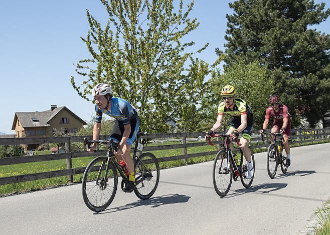 Die Ausreisser und spÃ¤tere Siegerpodest v.l. 2. Platz Stephan Rabitsch (AUT, Team Felbermayr Simplon Wels),  Sieger Colin Chris StÃ¼ssi (SUI, Team Vorarlberg Santic), Helmut Trettwer (GER, Maloja Pushbikers), Radbundesliga 2019, Nenzing