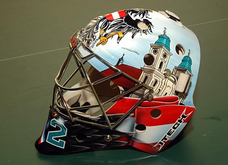 Die Torhuetermaske von Alex Westlund, Tormann, EHC Liwest Black Wings Linz