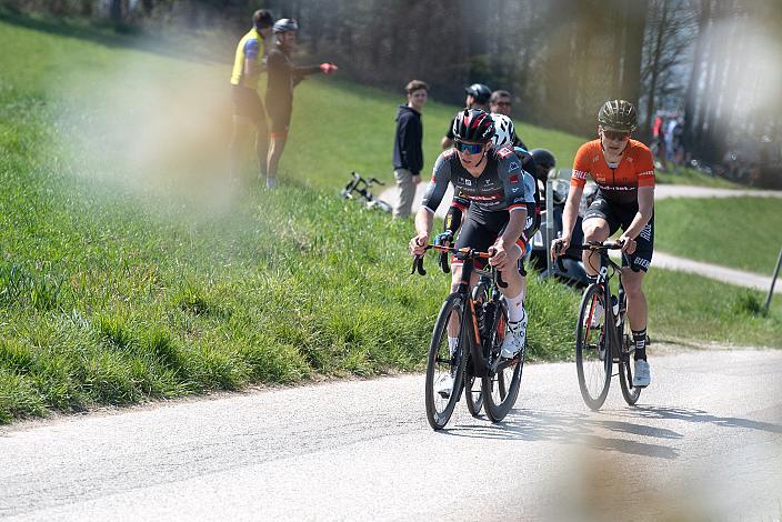 die Ausreisser des Tages Daniel Lehner (AUT, Team Felbermayr Simplon Wels), Matevz Govekar (SLO, Tirol KTM Cycling Team), Linus Rosner (GER, Team Rad Net Rose) Elite Herren, 69. Kirschblütenrennen Wels, Oberösterreich