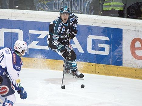 Mike Ouellette, Linz, EHC Liwest Black Wings Linz vs EC VSV