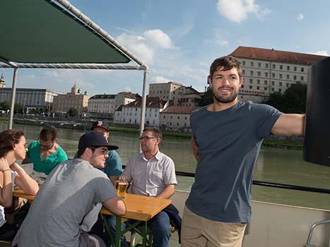 Die Liwest Black Wings Linz auf Linz Tour. Andrew Kozek