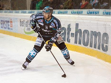 Andrew Jacob Kozek, LInz EHC Liwest Black Wings Linz vs HC TWK Innsbruck