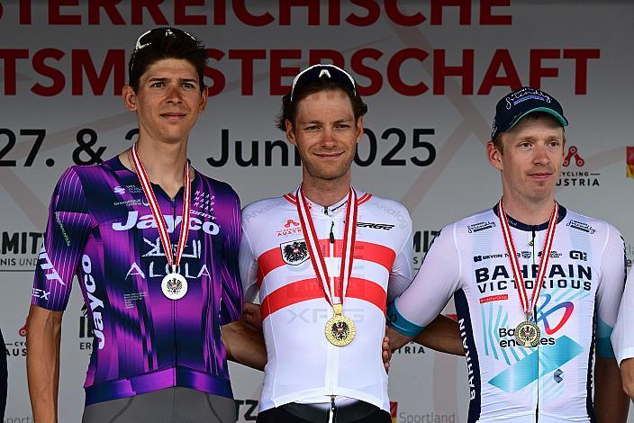 Podest Herren 2. Platz Patrick Gamper (AUT, Team Jayco AlUla), Sieger Felix Grossschartner (AUT, UAE Team Emirates - XRG), 3. Platz Rainer Kepplinger (AUT, Bahrain - Victorious),  ÖM Staatsmeisterschaft, Zeitfahren, Frauenkirchen, Burgenland