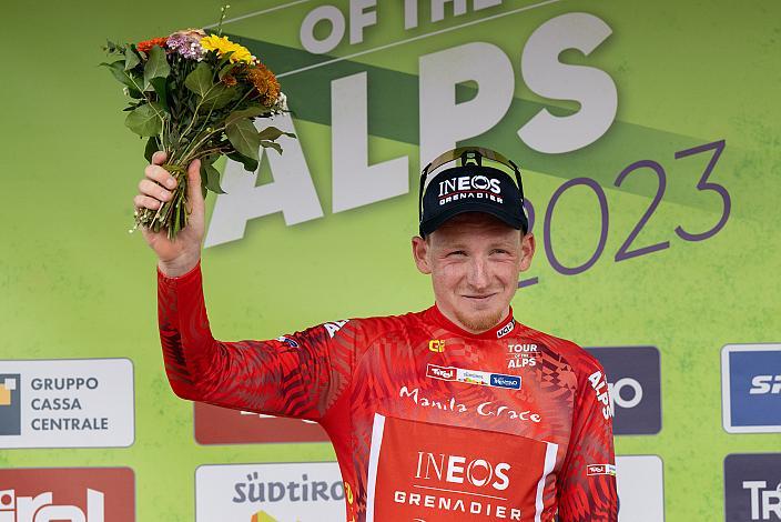 Etappensieger und Gesamtführender Tao Geoghegan Hart (GBR, Ineos Grenadiers) 46. Tour of the Alps, 1. Etappe, Reith im Alpbachtal - Ritten 165.2km