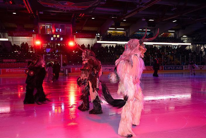 Perchten aus Linz bei den Steinbach Black Wings Linz vs Moser Medical Graz 99ers, 24. Runde, ICE Hockey League, Steinbach Black Wings Linz, Linz AG Eisarena 
