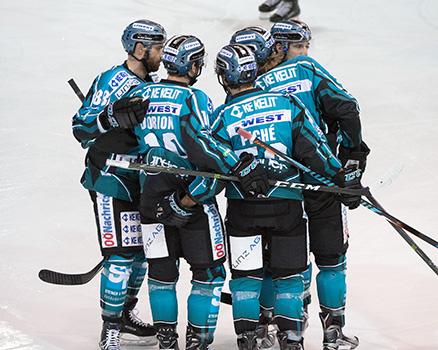 Linz feiert EHC Liwest Black Wings Linz vs UPC Vienna Capitals