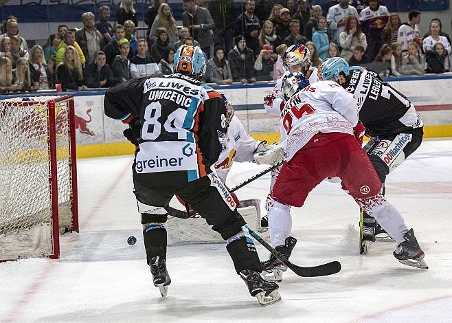 Brian Lebler (EHC Liwest Black Wings Linz) scort den Game Winner, Red Bull Salzburg vs EHC Liwest Black Wings Linz 