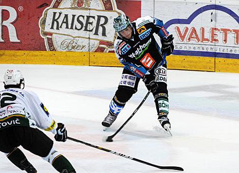 Danny Irmen, EHC Liwest Black Wings Linz vs. HC Energy Karlovy Vary