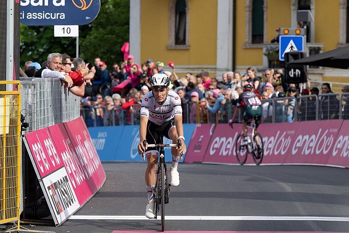 Joao Almeida (POR, UAE Team Emirates) Stage 17 Ponte di Legno - Lavarone, 105. Giro d Italia, UCI Worl Tour